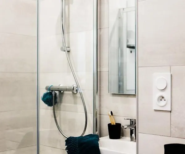 L'audacieux Lumineux Renove Et Equipe En Centre Fontenay-le-Comte